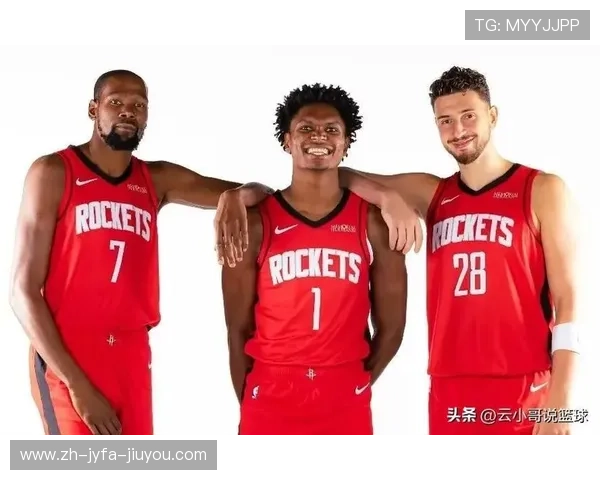 火箭队对阵雷霆的比赛中，双方表现如何